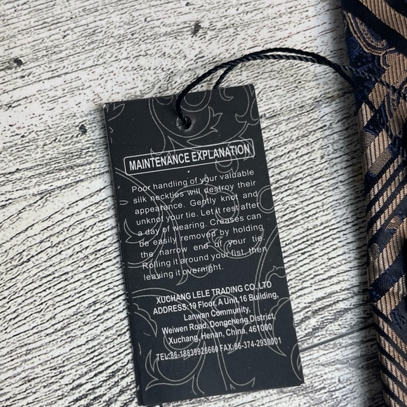 Barry Wang Silk Tie Blue And Gold New With Tags - Picture 7 of 10